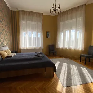 Apartament Ambrózia, Eger